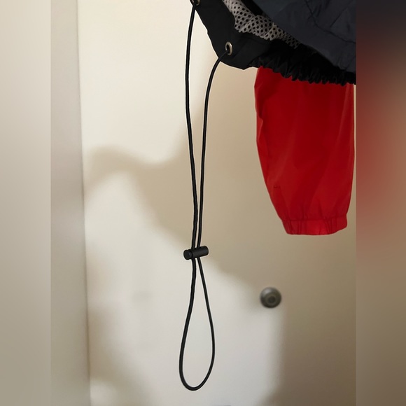 Windbreaker - Picture 3 of 4